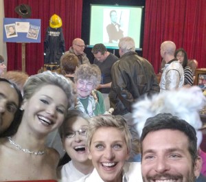 Ellen and her friends Tweeting at my book signing. 