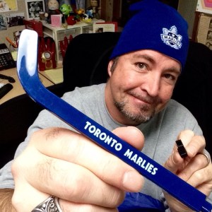 A pen hockey stick! Those Canadians have EVERYTHING!